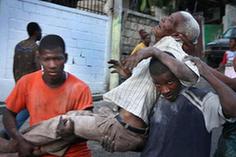 Photo taken on Jan. 13, 2010 shows injured people in Haiti&apos;s capital Port-au-Prince.[Xinhua]