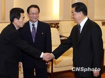 Kim Yong-il, director of the International Affairs Department of the Central Committee of the Workers' Party of Korea, conveyed greetings from top DPRK leader Kim Jong-il to President Hu Jintao when they met at the Great Hall of the People in Beijing on February 23, 2010. 