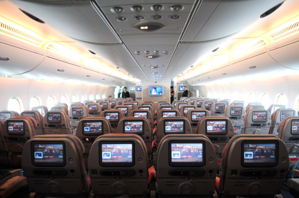 The photo shows the first class cabin of Emirates&apos; Airbus A380 which arrives at the Capital International Airport in Beijing August 1, 2010. [Xinhua]