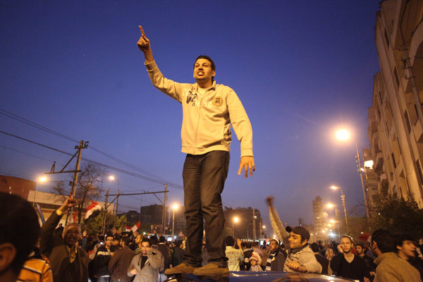 Tens of thousands of Egyptians celebrate in Cairo on February 11, 2011as Hosni Mubarak steps down after his 30 years in power. [Xinhua photo]