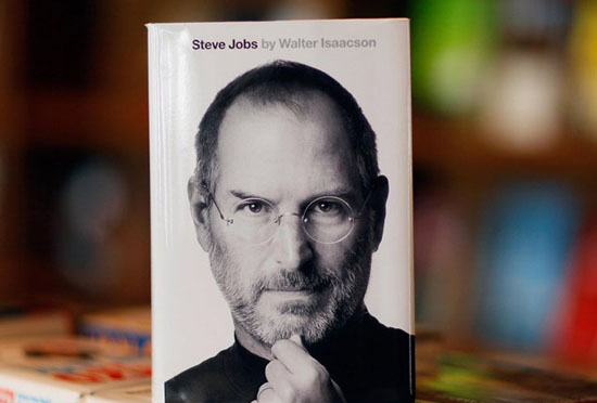 'Steve Jobs' by Walter Isaacson [File photo] 《史蒂夫•乔布斯传》[美]沃尔特•艾萨克森 著